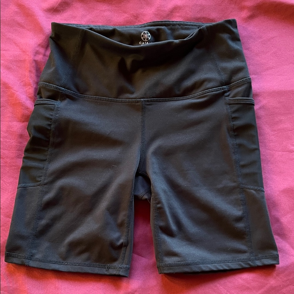 GAIAM - Women's Black Bike Shorts - Size XS
